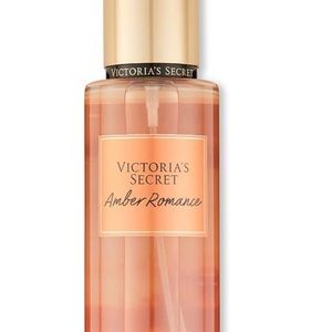 NEW——Victoria’s Secret Amber Romance Body Spray 8.4 Ounces